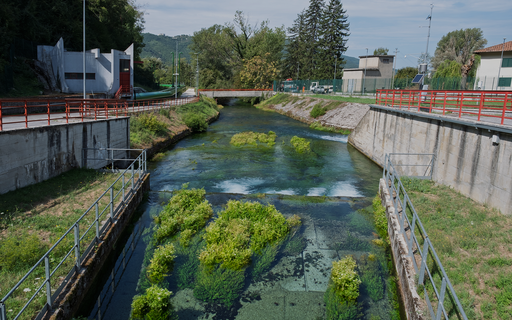 Un corso d'acqua presso l'Acquedotto del Peschiera